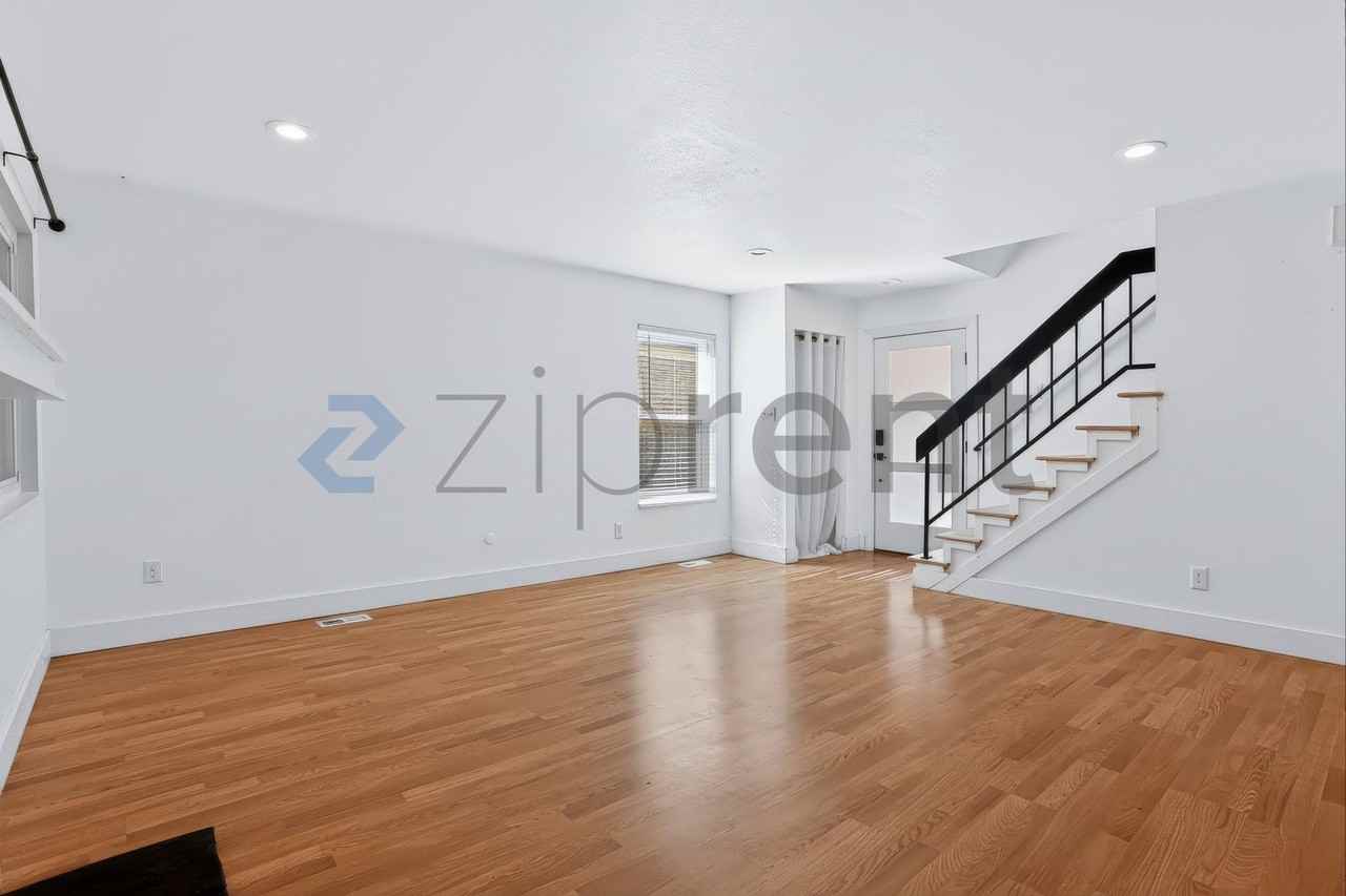 11780 Sherman St - Photo 7 of 30