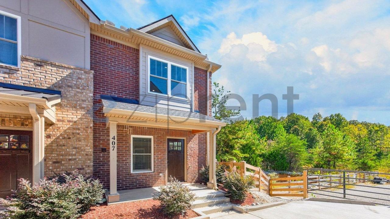 407 Peyton Pl #407 - Photo 4 of 47