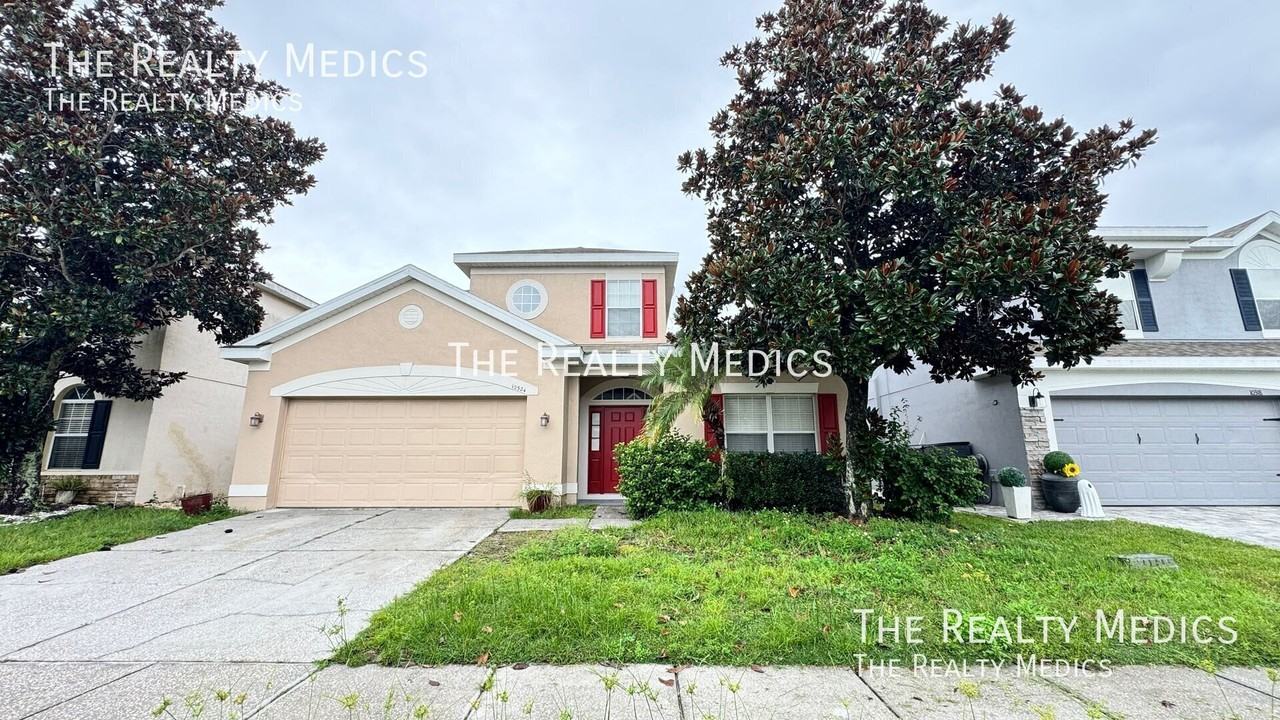 10324 Cypress Trail Dr - Photo 2 of 50