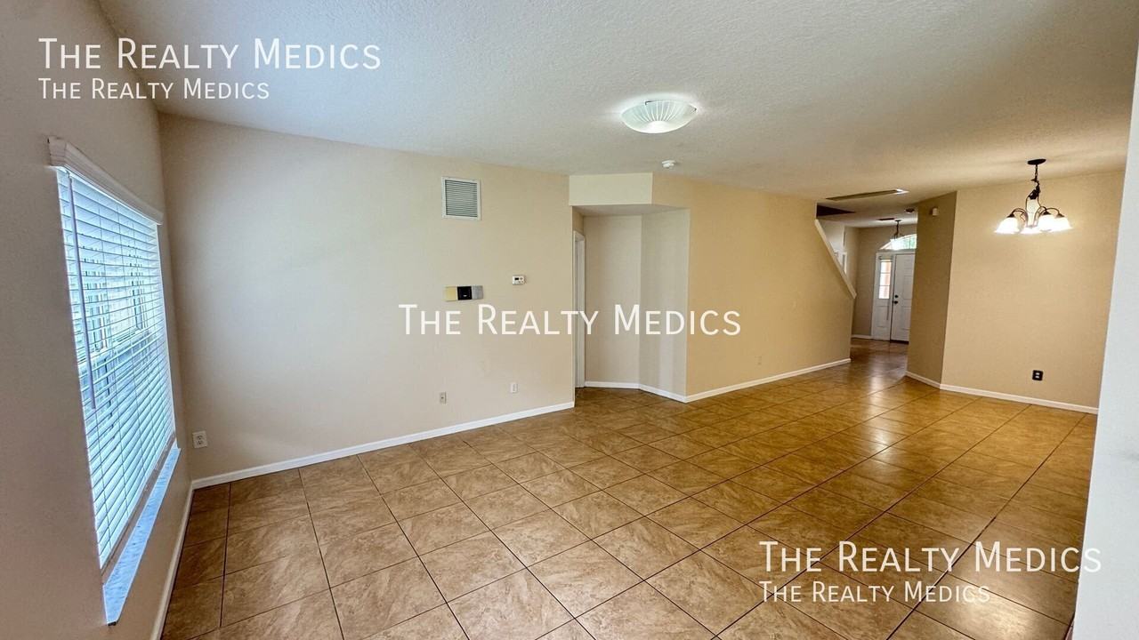 10324 Cypress Trail Dr - Photo 4 of 50