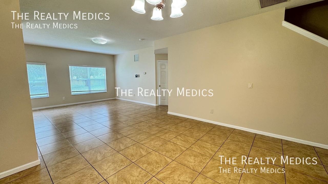 10324 Cypress Trail Dr - Photo 5 of 50