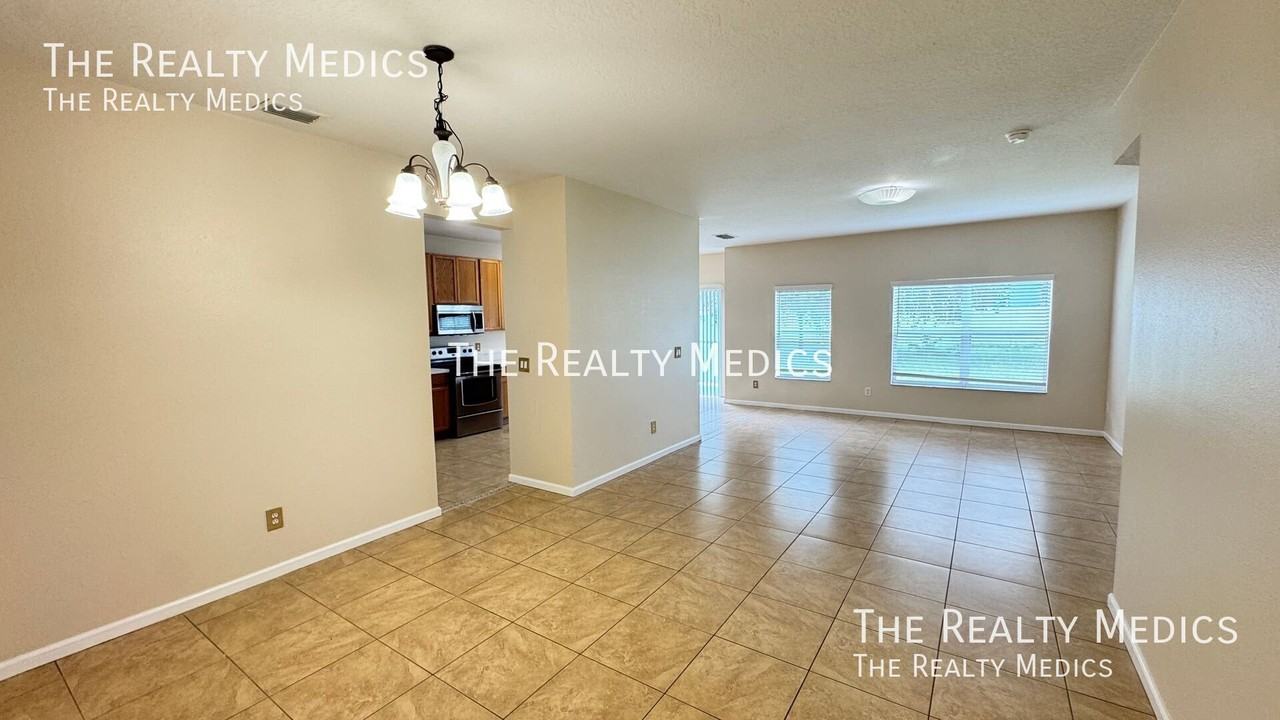 10324 Cypress Trail Dr - Photo 6 of 50