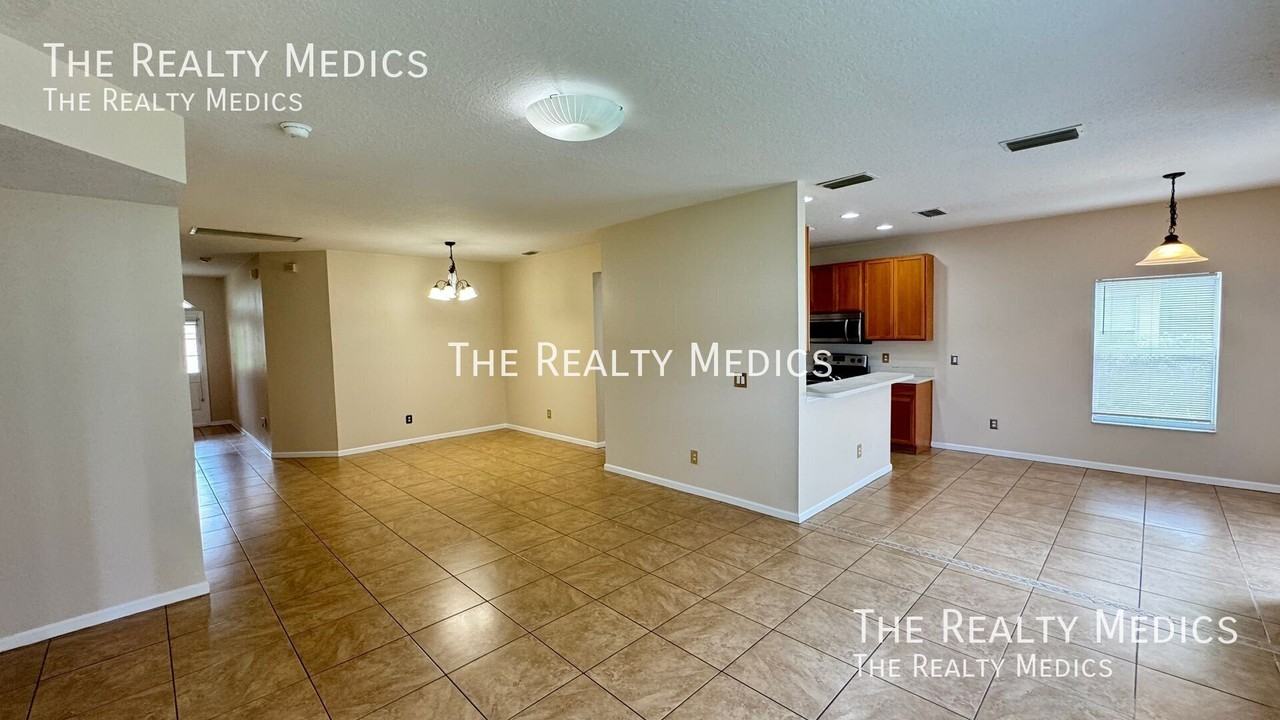 10324 Cypress Trail Dr - Photo 7 of 50