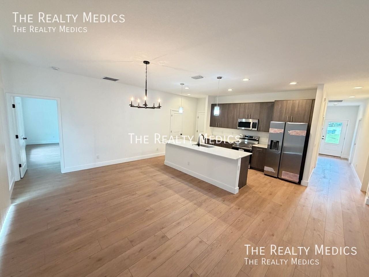 459 Treemont Ave Sw - Photo 3 of 31
