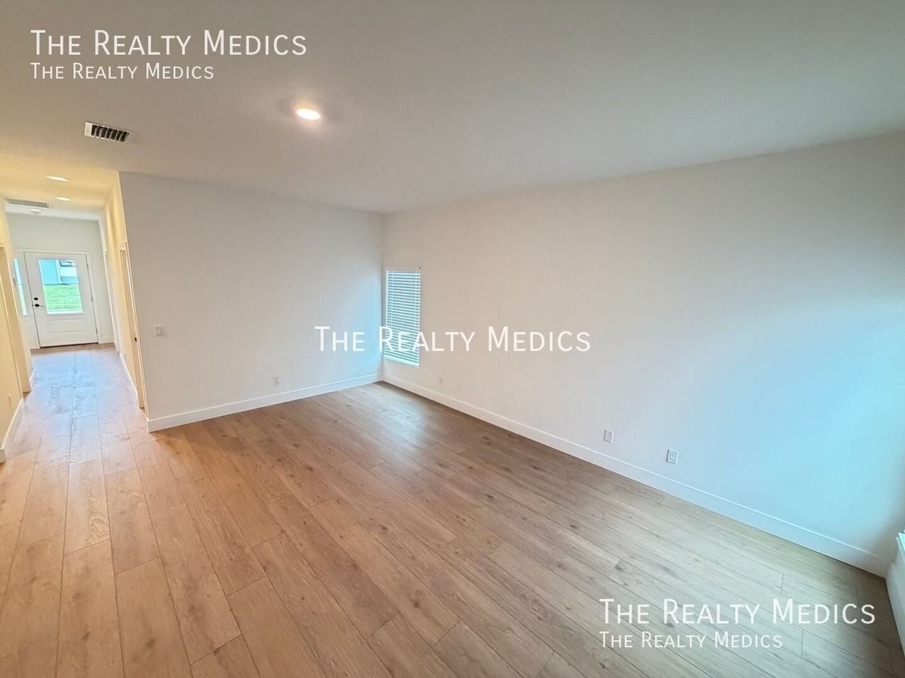 459 Treemont Ave Sw - Photo 4 of 31