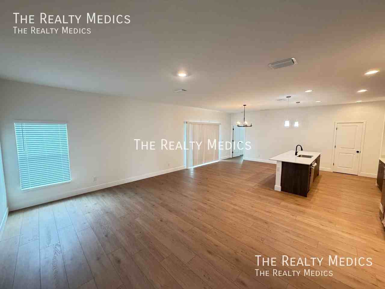 459 Treemont Ave Sw - Photo 5 of 31
