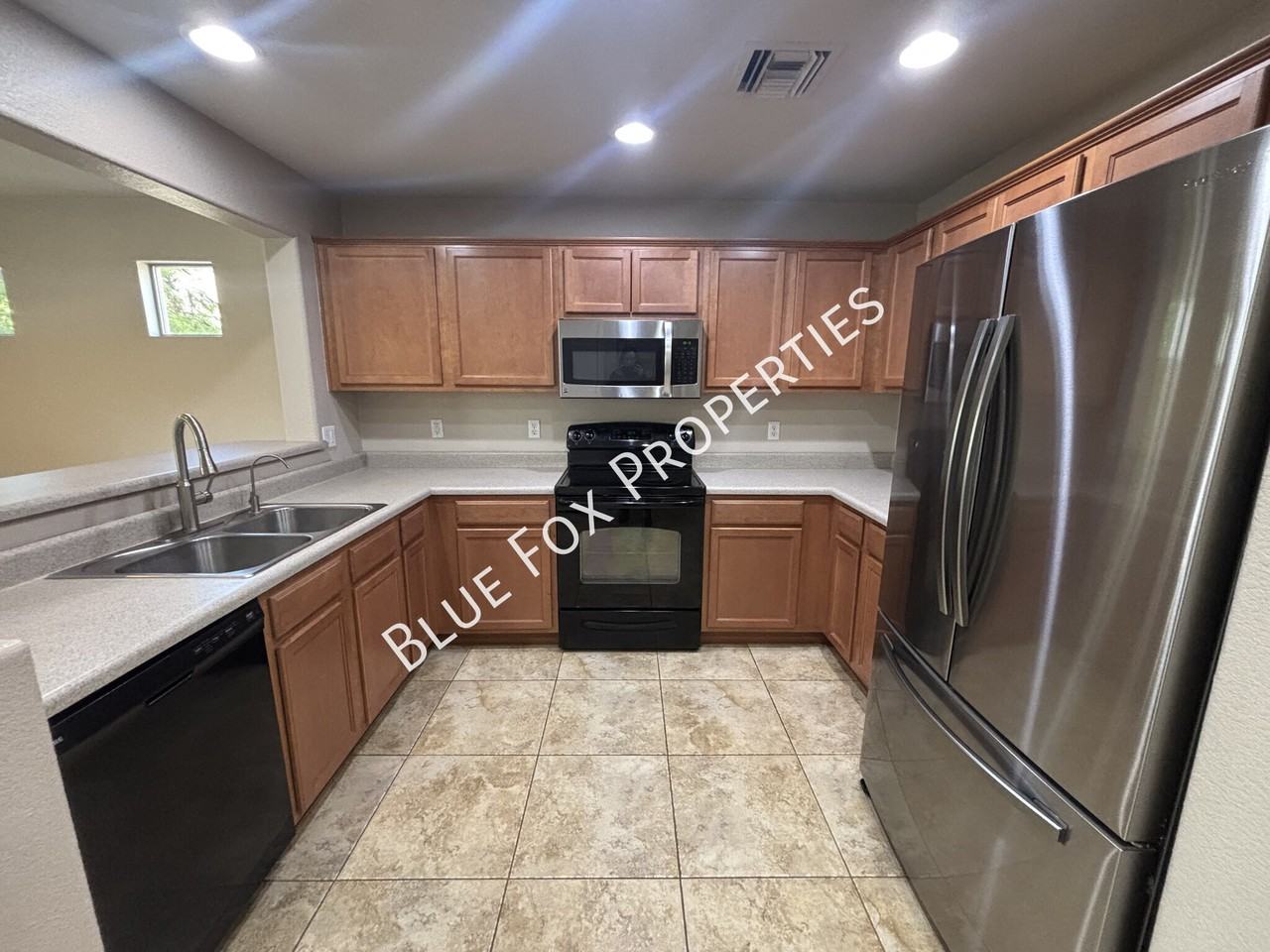 10640 E Singing Canyon Dr - Photo 2 of 19
