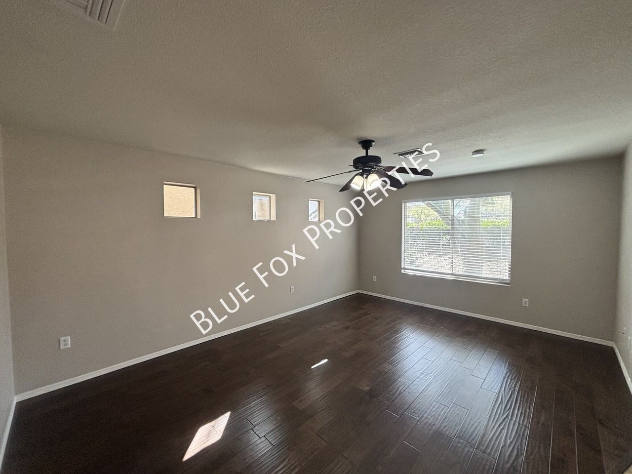 10640 E Singing Canyon Dr - Photo 3 of 19