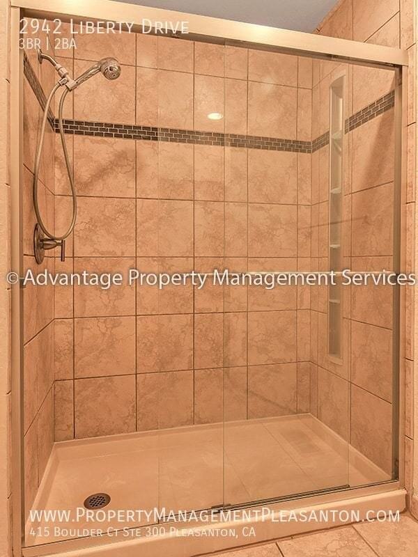 2942 Liberty Dr - Photo 6 of 15