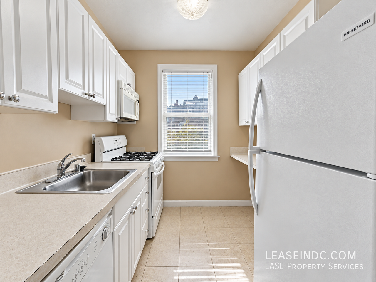 604 12th St Ne #7 - Photo 5 of 14