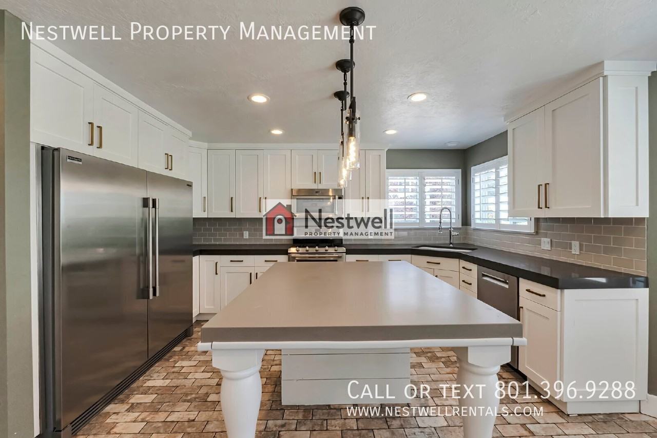 713 S Cumberland Ct - Photo 4 of 43