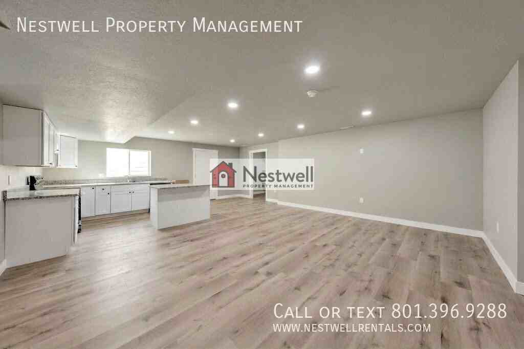 7779 W Conger Rd #B - Photo 4 of 21