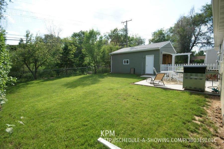 4447 Seeaire St - Photo 3 of 16