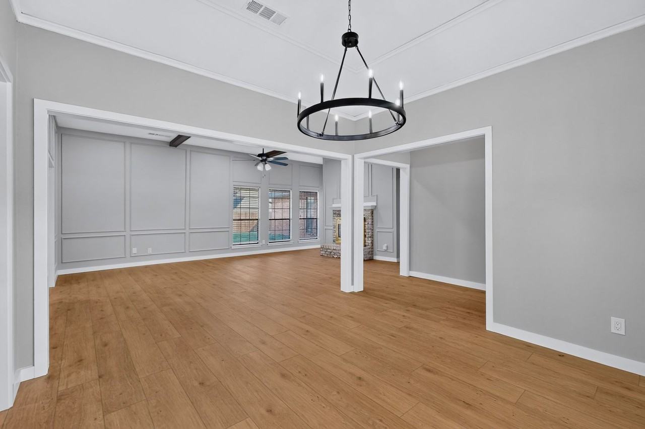 2317 Cliffside Dr - Photo 5 of 50