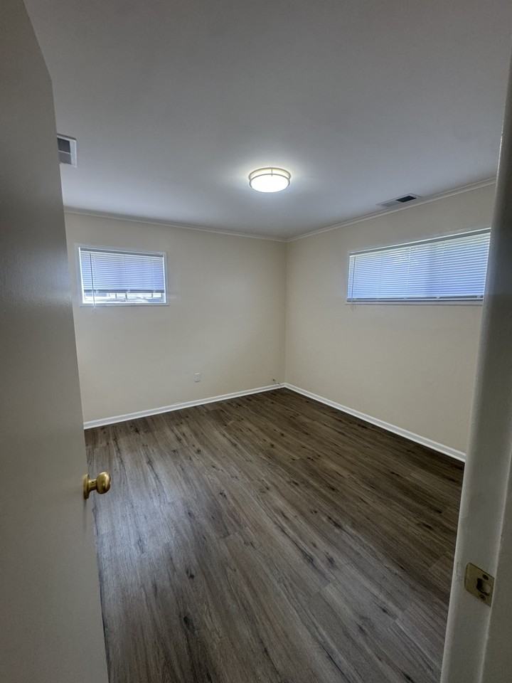 16225 Clifton Park Ave #NA - Photo 5 of 13