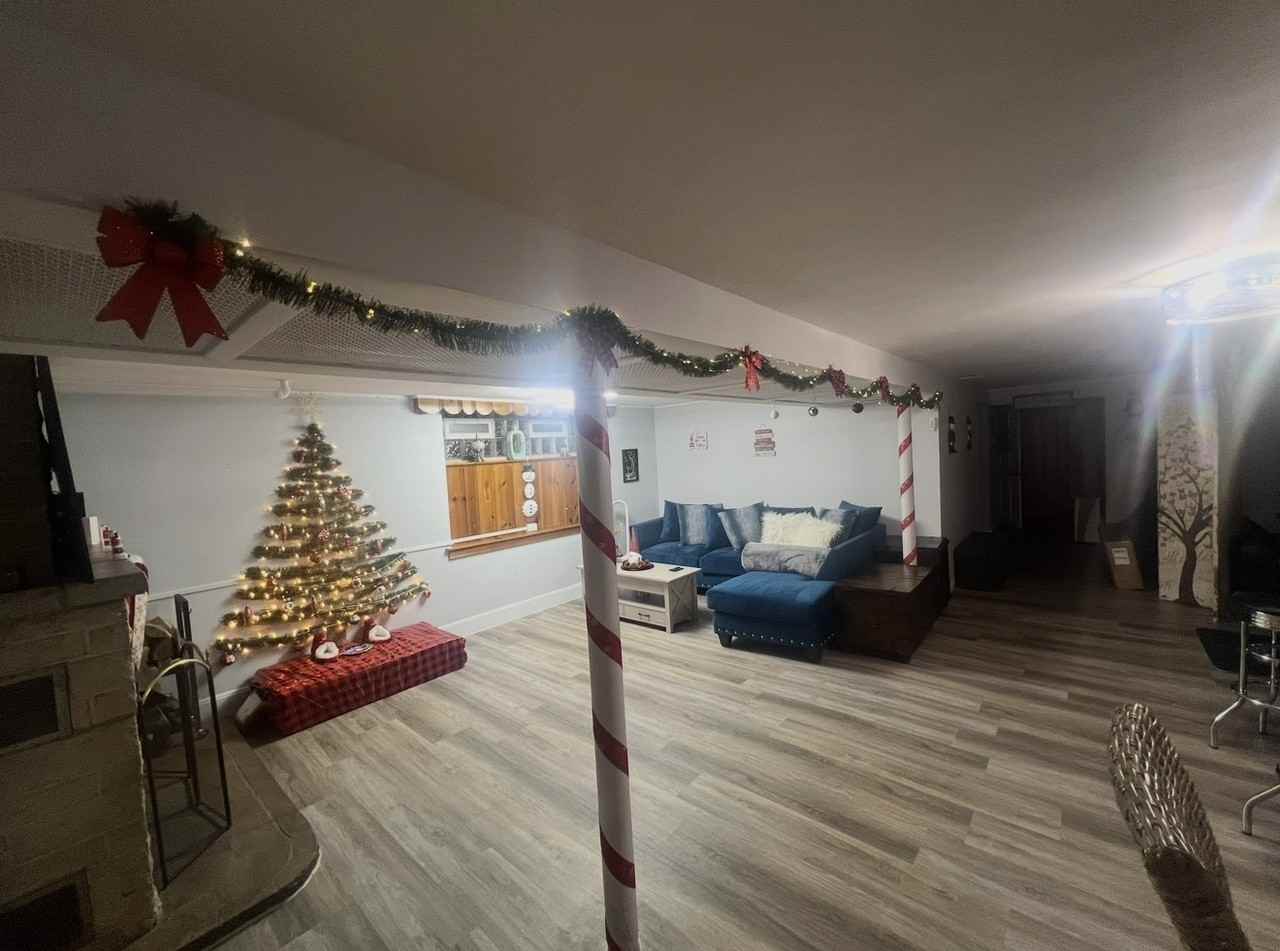 5322 W Barry Ave - Photo 5 of 11