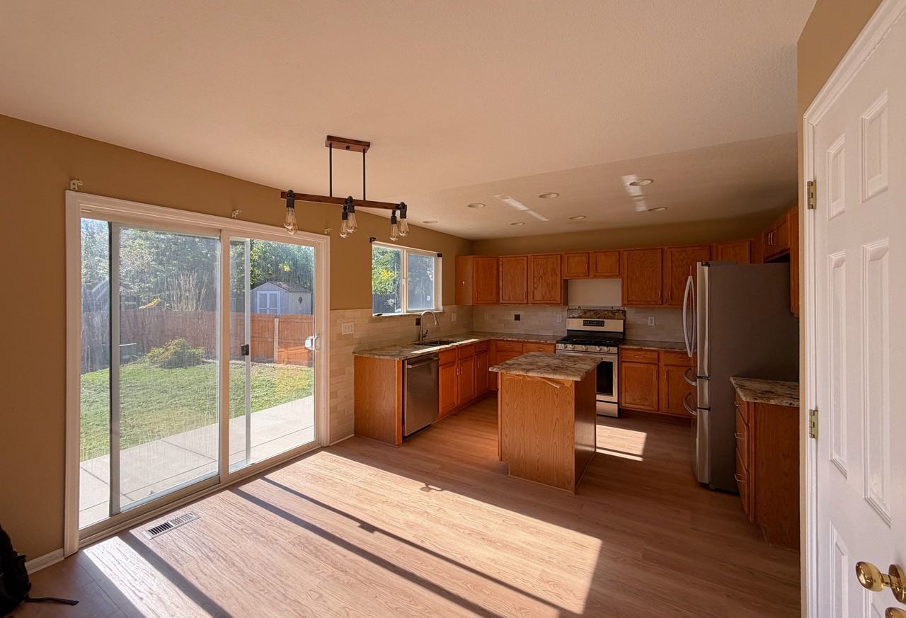 758 Maroon Peak Cir #NA - Photo 3 of 27