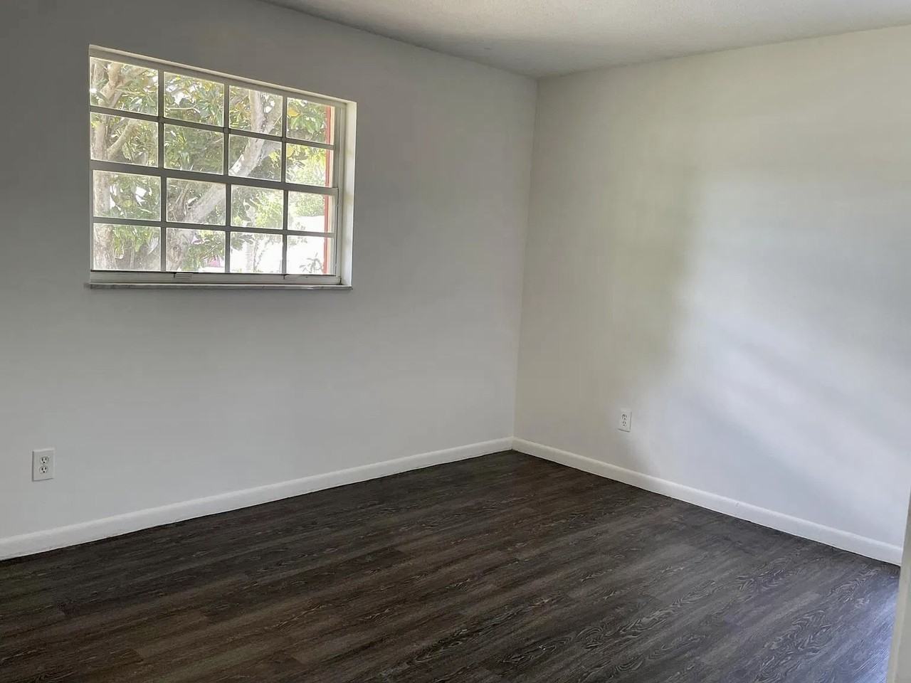 1547 Long St #NA - Photo 5 of 24