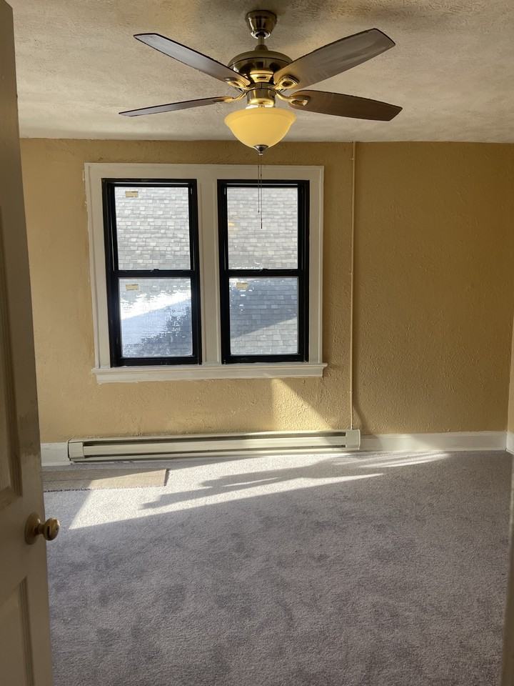 736 Brookline Blvd #7 - Photo 3 of 11