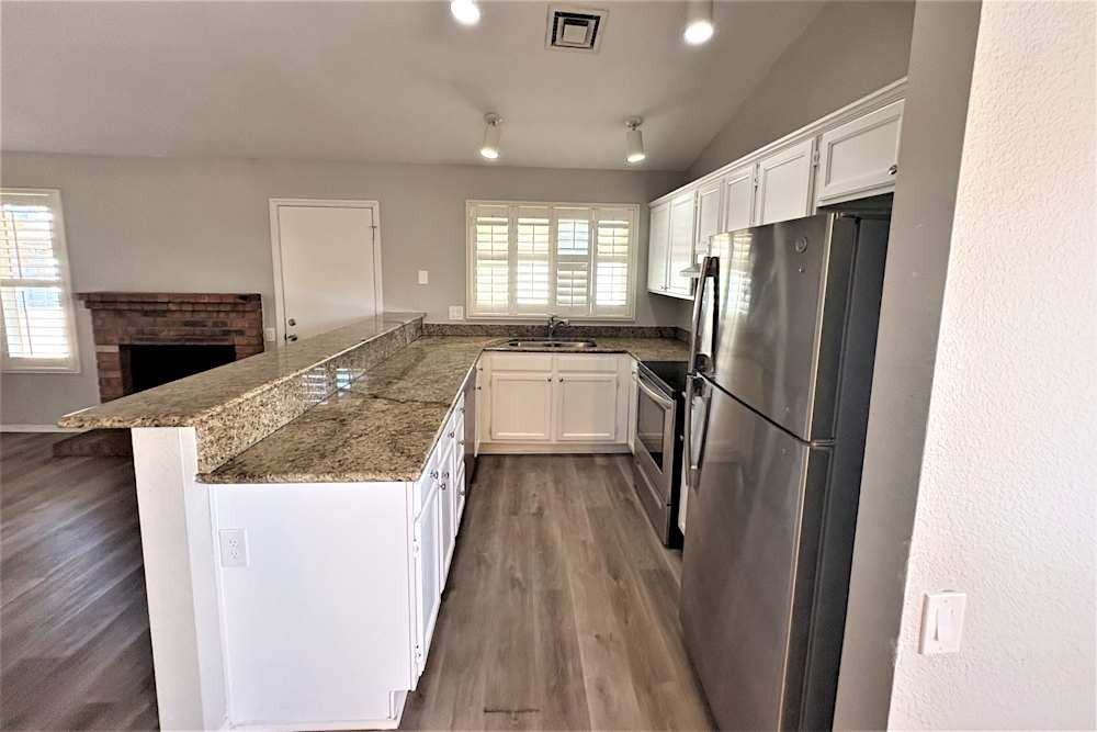 7917 W Dreyfus Dr #NA - Photo 4 of 14
