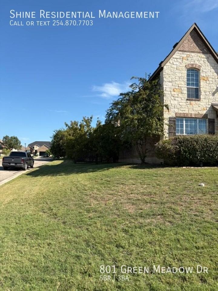 801 Green Meadows Dr - Photo 3 of 50