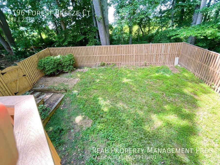 9196 Forest Breeze Ct - Photo 3 of 36
