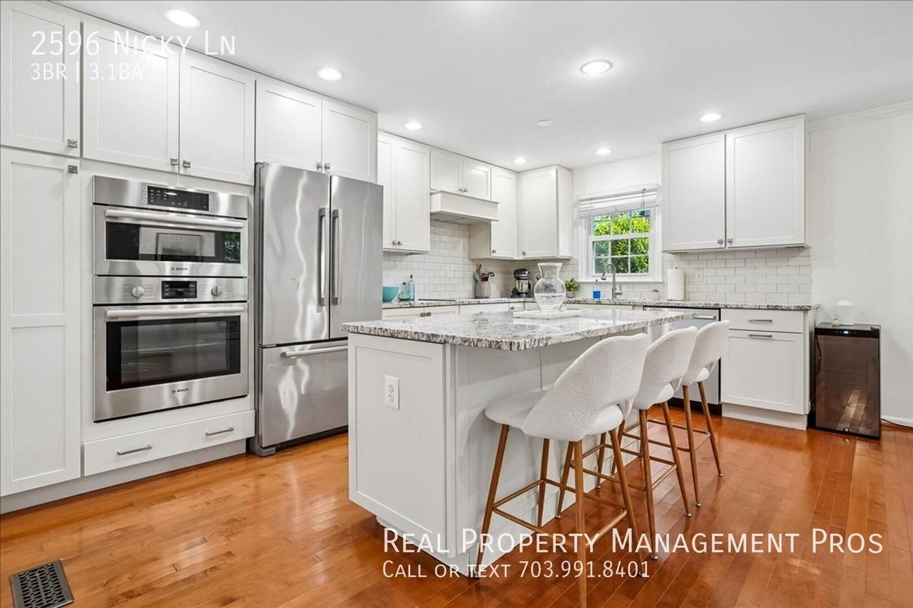2596 Nicky Ln - Photo 6 of 50