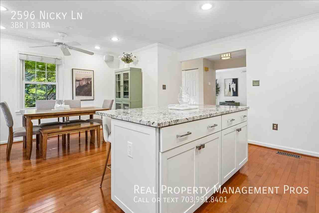 2596 Nicky Ln - Photo 7 of 50