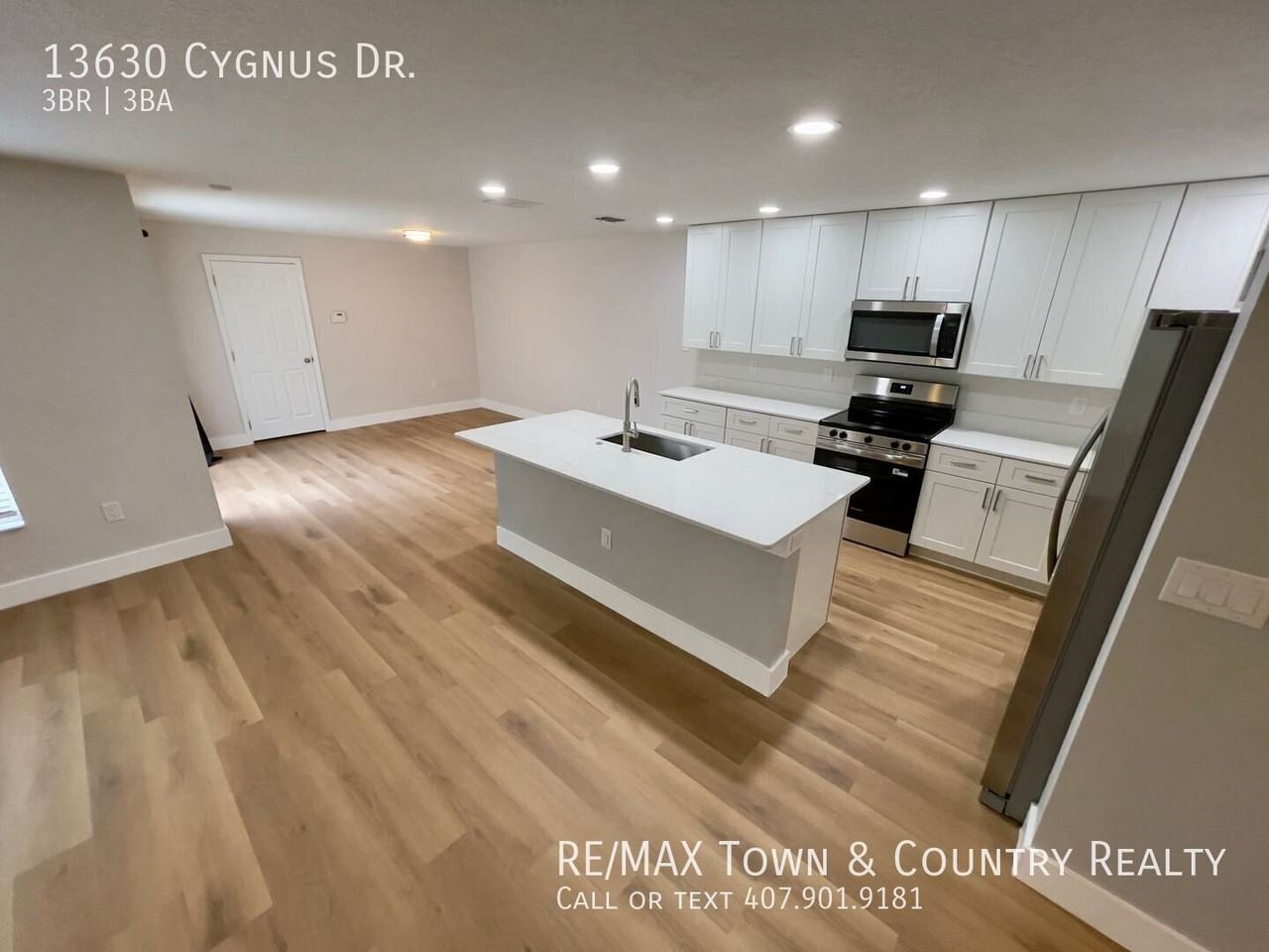 13630 Cygnus Dr - Photo 2 of 21