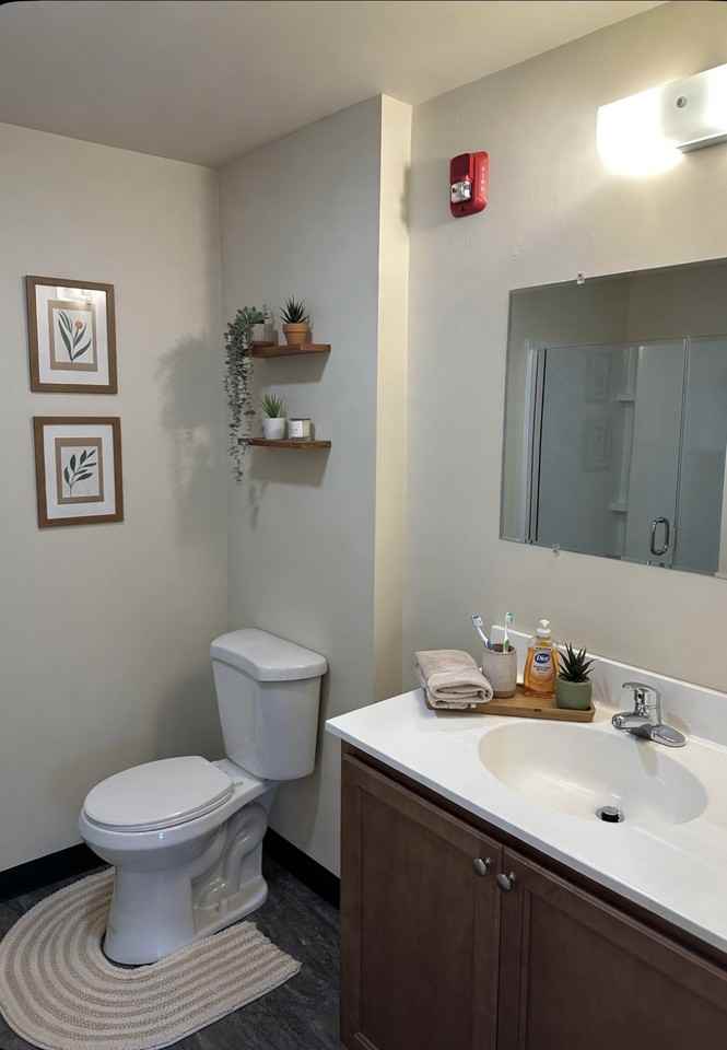 22 S Duke St #2D - Photo 3 of 6