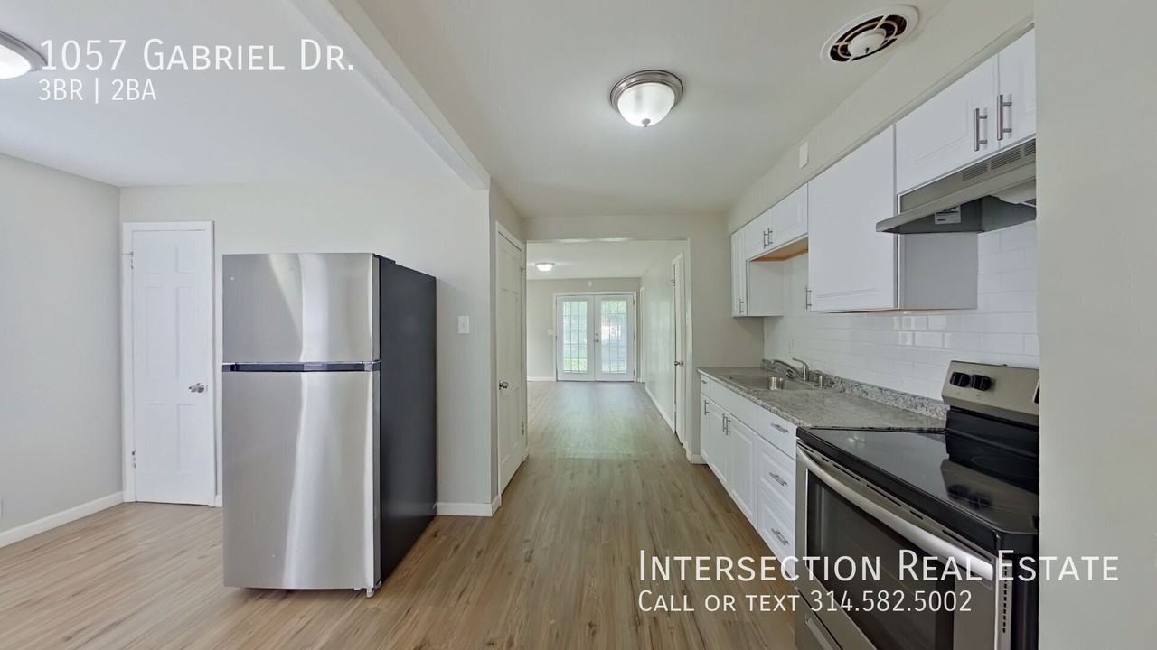 1057 Gabriel Dr - Photo 5 of 20