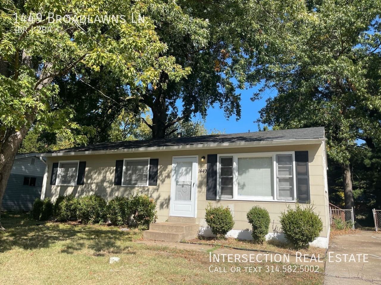 1449 Broadlawns Ln - Photo 2 of 15