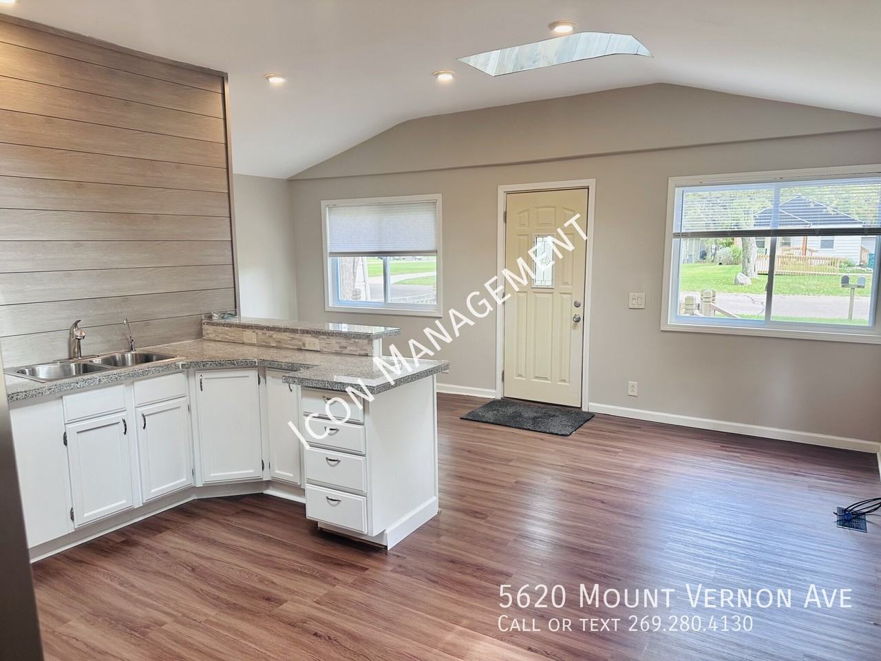 5620 Mount Vernon Ave - Photo 2 of 16