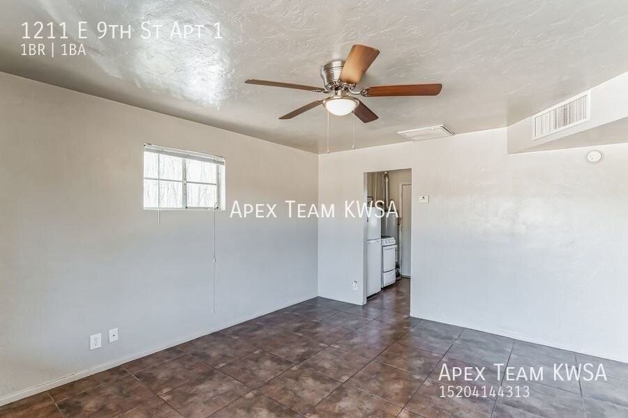 1211 E 9th St Apt 1 - Photo 5 of 28