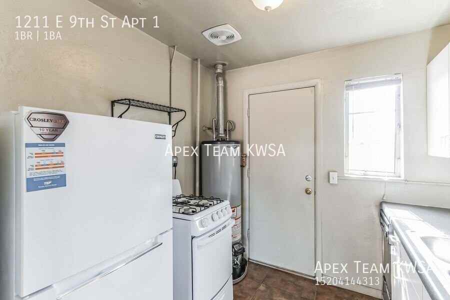 1211 E 9th St Apt 1 - Photo 7 of 28