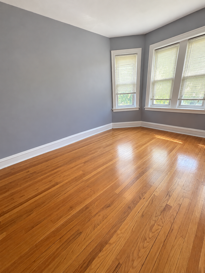 104 E 70th St #2 - Photo 2 of 6