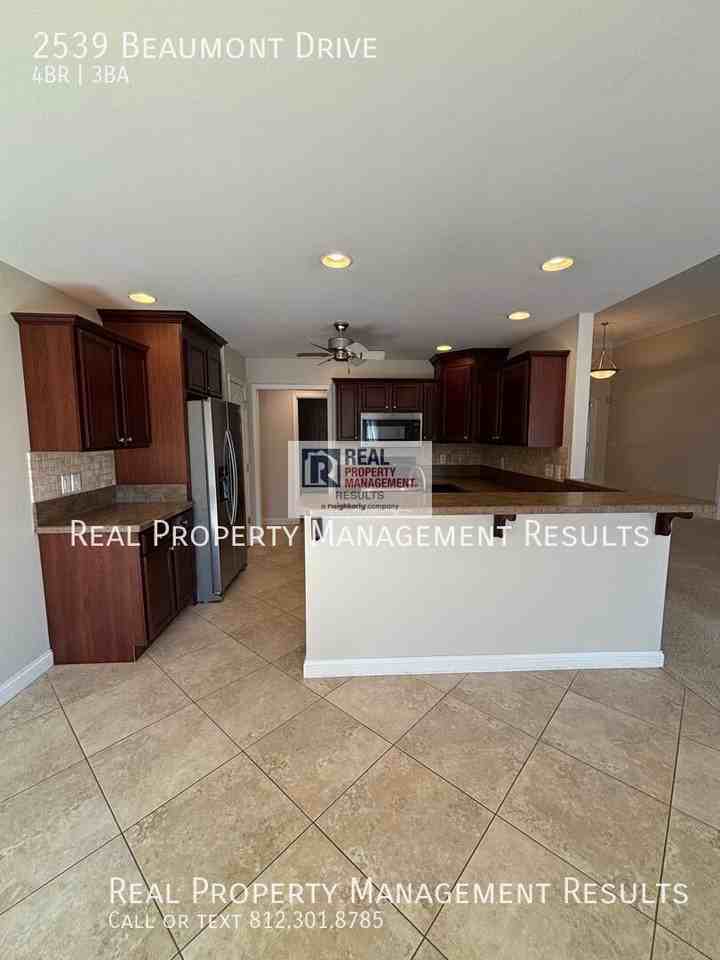 2539 Beaumont Dr - Photo 5 of 25