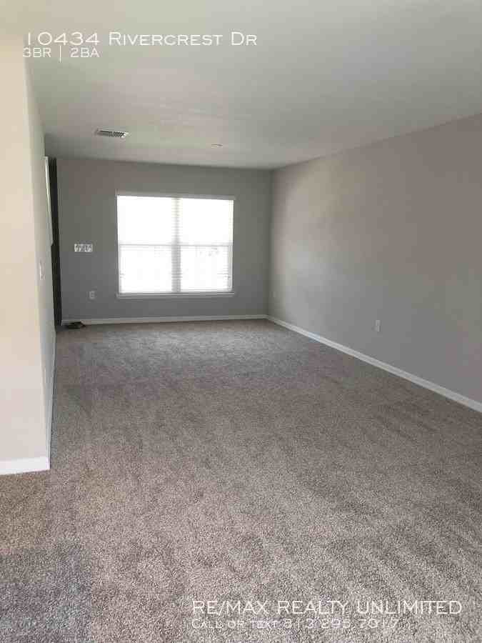 10434 Rivercrest Dr - Photo 6 of 17