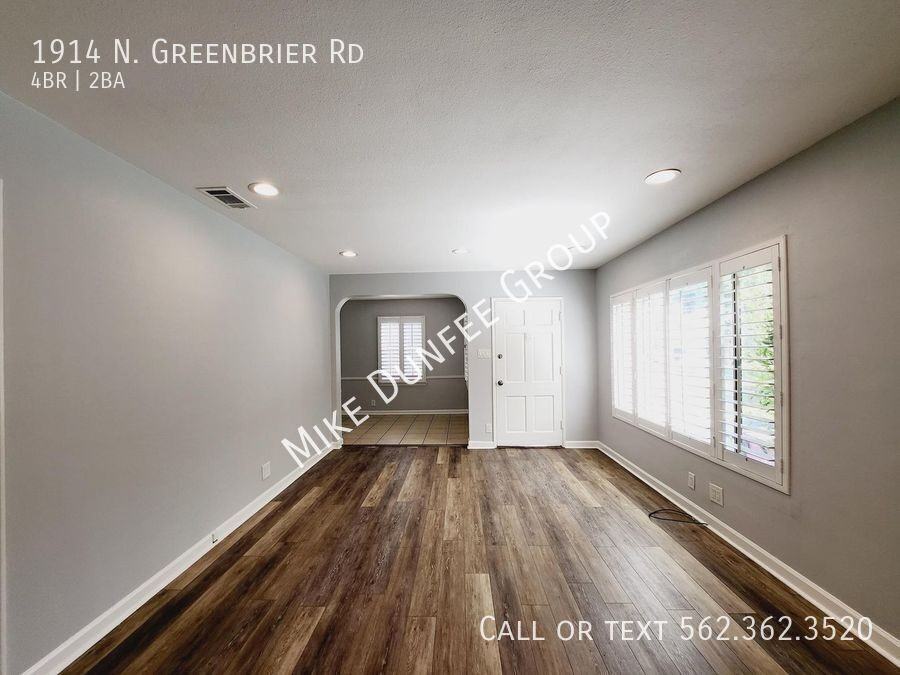 1914 N Greenbrier Rd - Photo 5 of 42