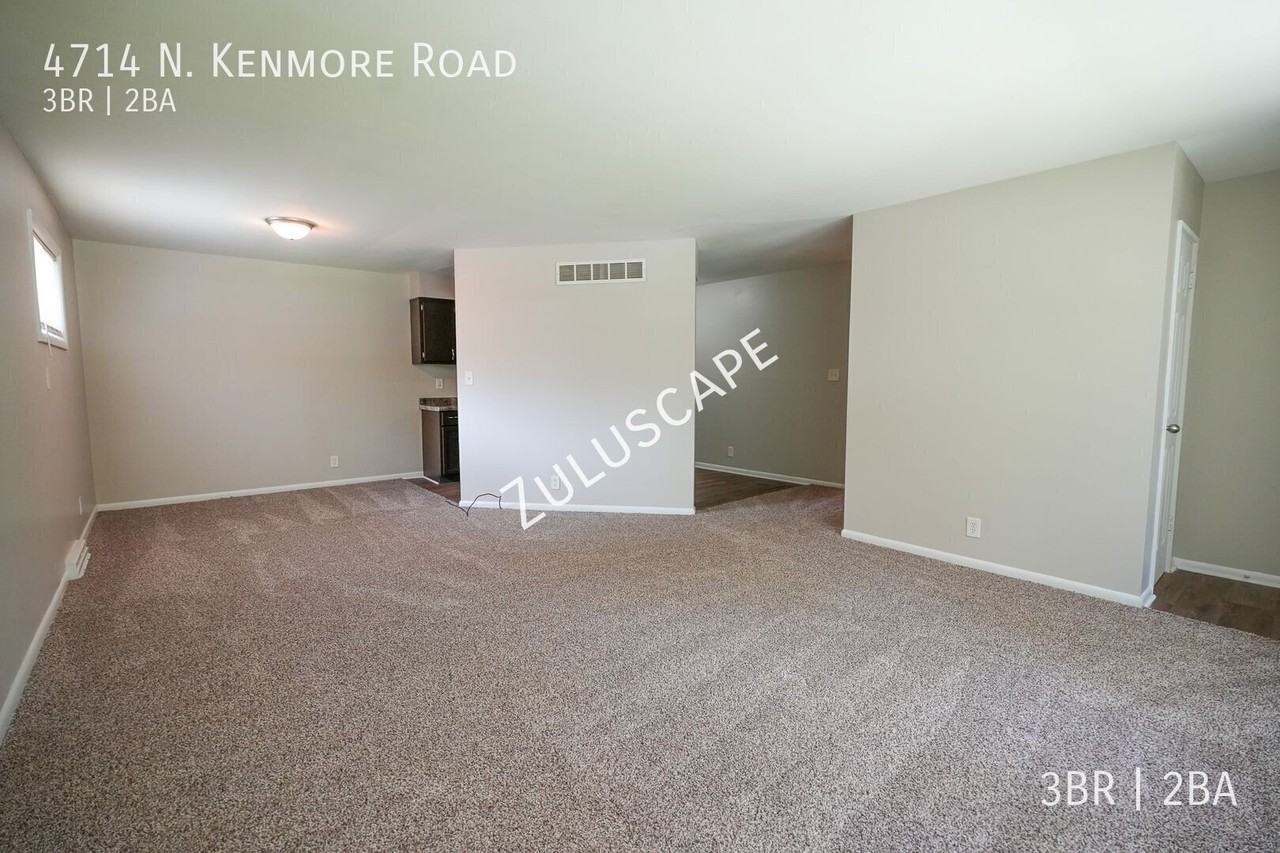 4714 N Kenmore Rd - Photo 2 of 22