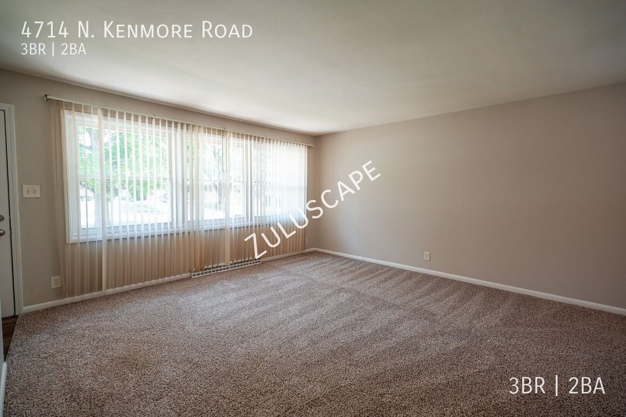 4714 N Kenmore Rd - Photo 3 of 22
