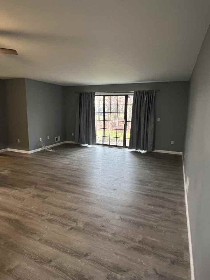 17 Cheshire Dr #17 - Photo 2 of 18