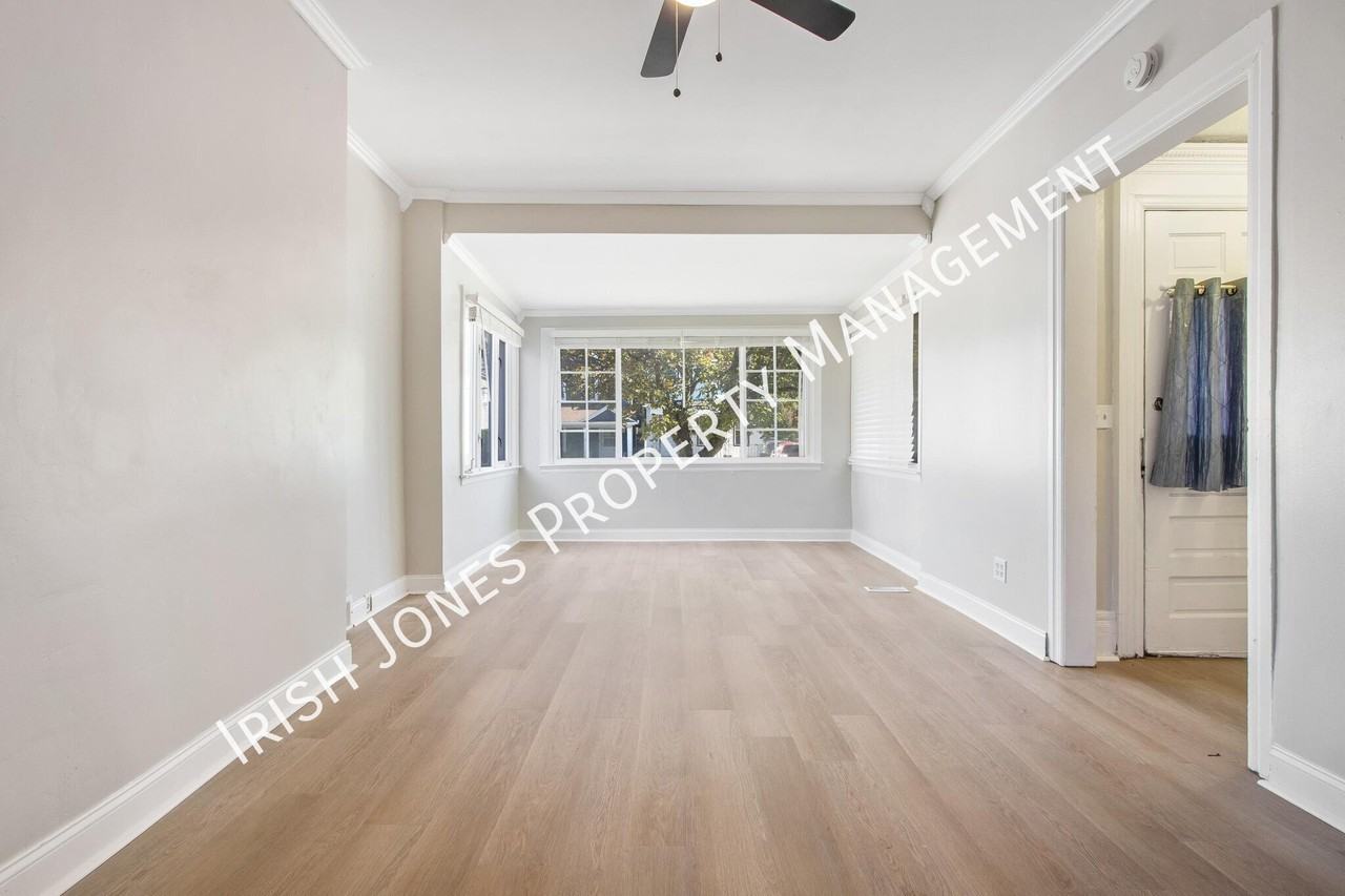 228 Herkimer St - Photo 3 of 17