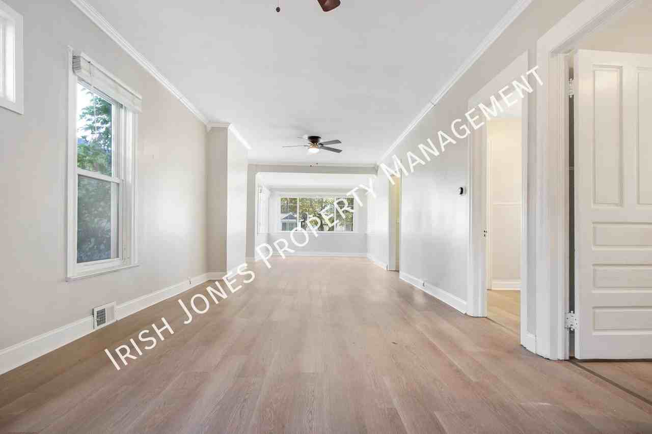 228 Herkimer St - Photo 4 of 17