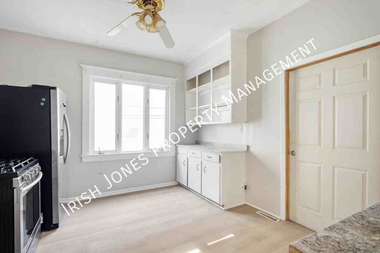 228 Herkimer St - Photo 6 of 17