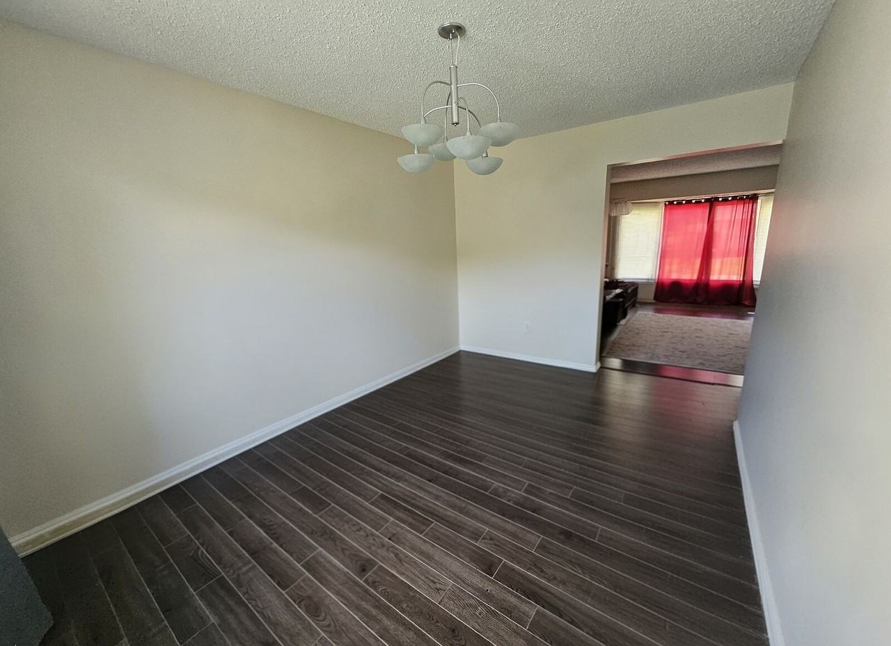 8612 180 St Nw - Photo 3 of 29