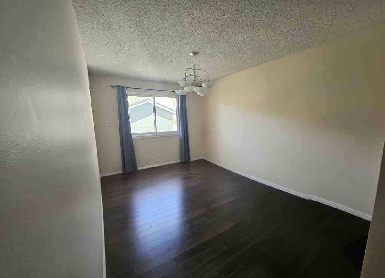 8612 180 St Nw - Photo 4 of 29