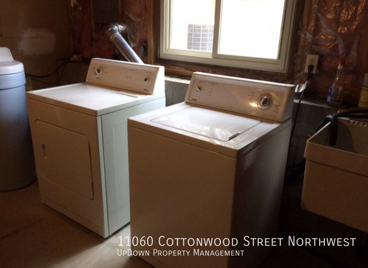 11060 Cottonwood St Nw - Photo 5 of 5