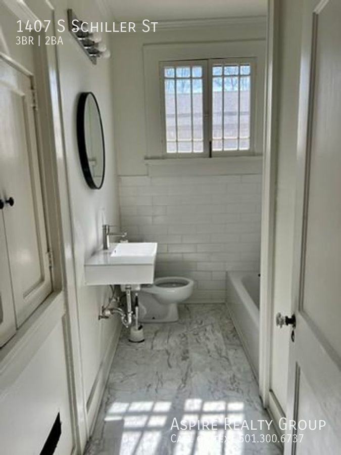 1407 S Schiller St - Photo 4 of 14