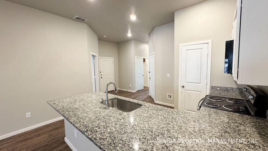 2107 Langford Ave #B - Photo 7 of 26